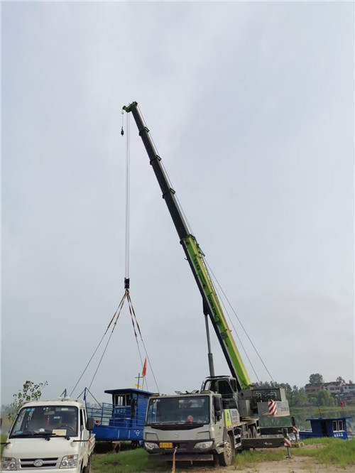 泰安市桥梁建设吊装案例